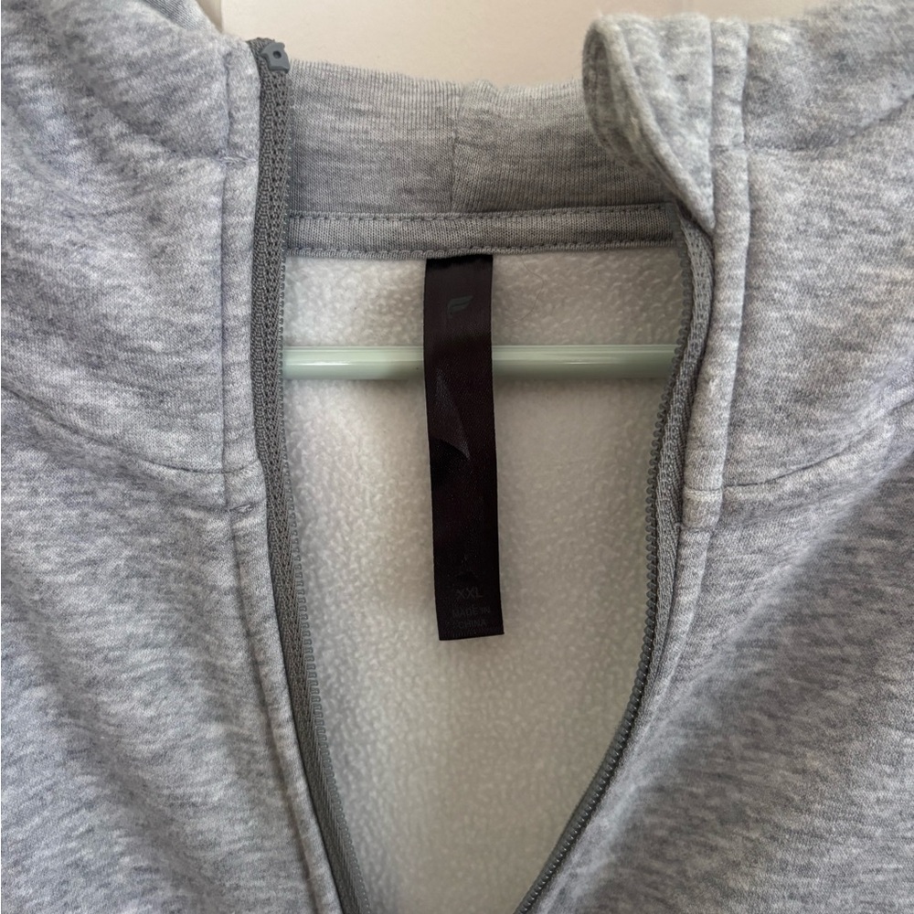 Fabletics Sweatshirt - Picture 3 of 4